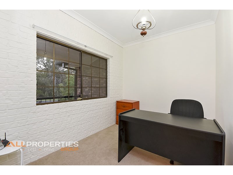 26 Deirwold Court, Forestdale QLD 4118