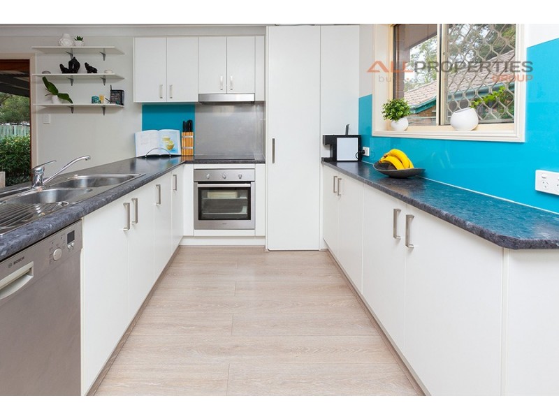 6 Heath Street, Forest Lake QLD 4078