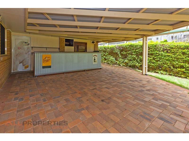 10 Thistle Street, Regents Park QLD 4118