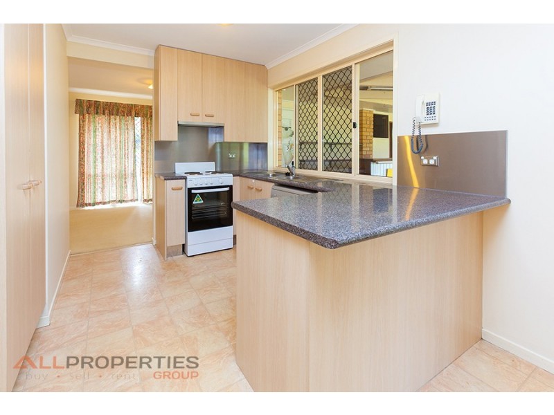 10 Thistle Street, Regents Park QLD 4118