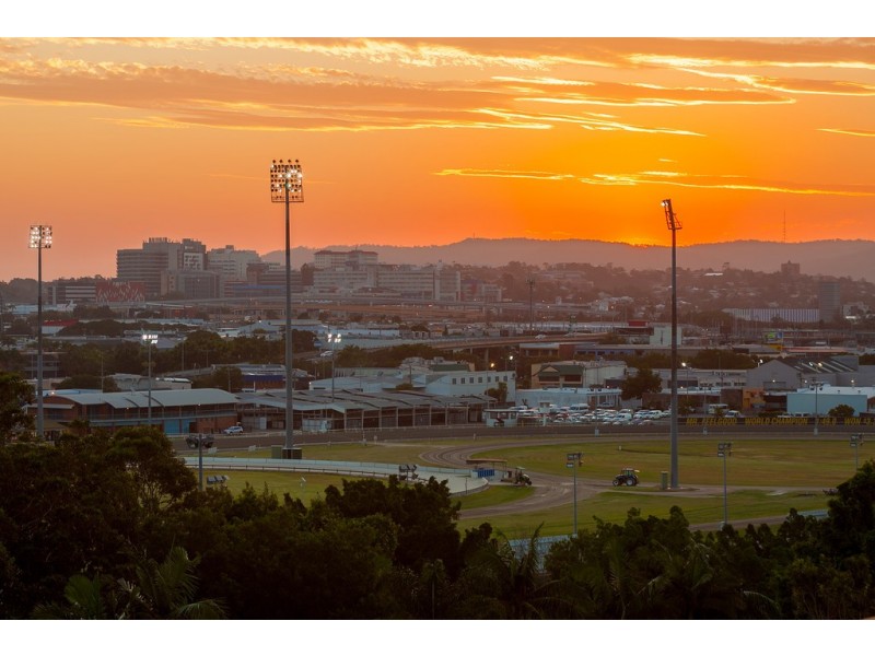 23 Queens Road, Hamilton QLD 4007