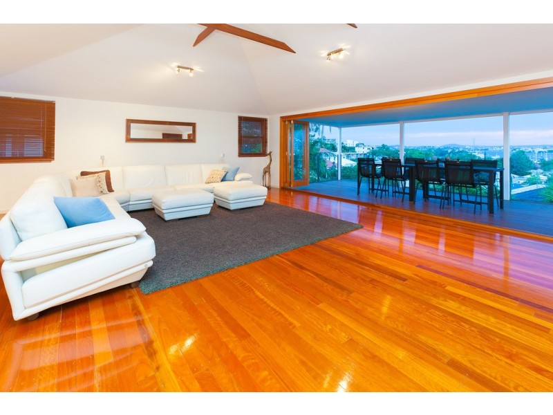 23 Queens Road, Hamilton QLD 4007