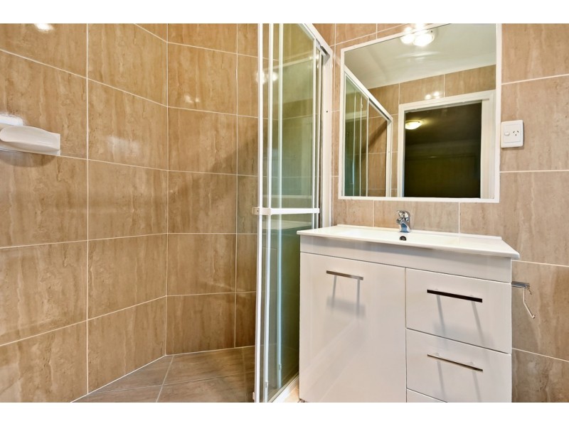 24 Bushland Drive, Regents Park QLD 4118