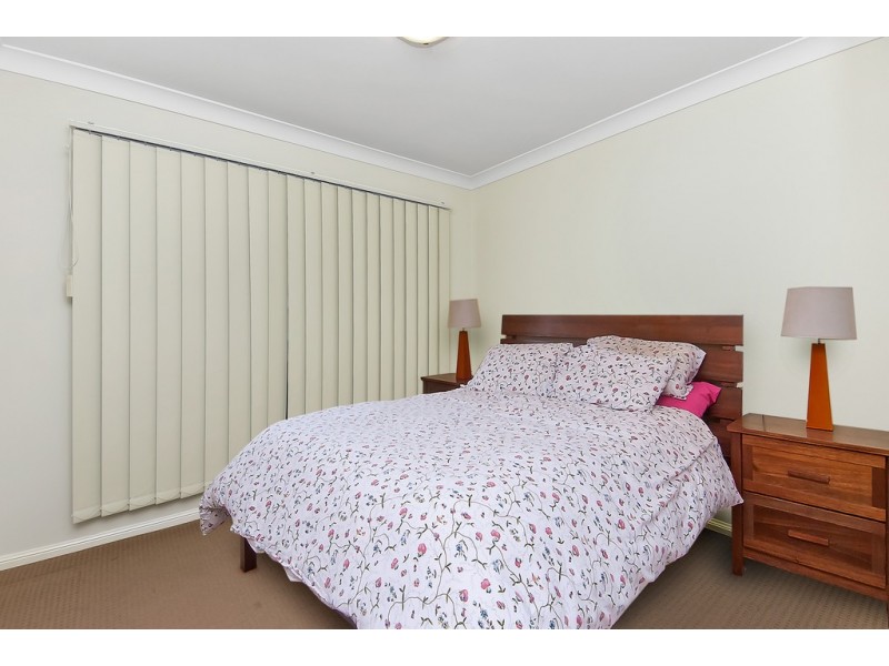 24 Bushland Drive, Regents Park QLD 4118