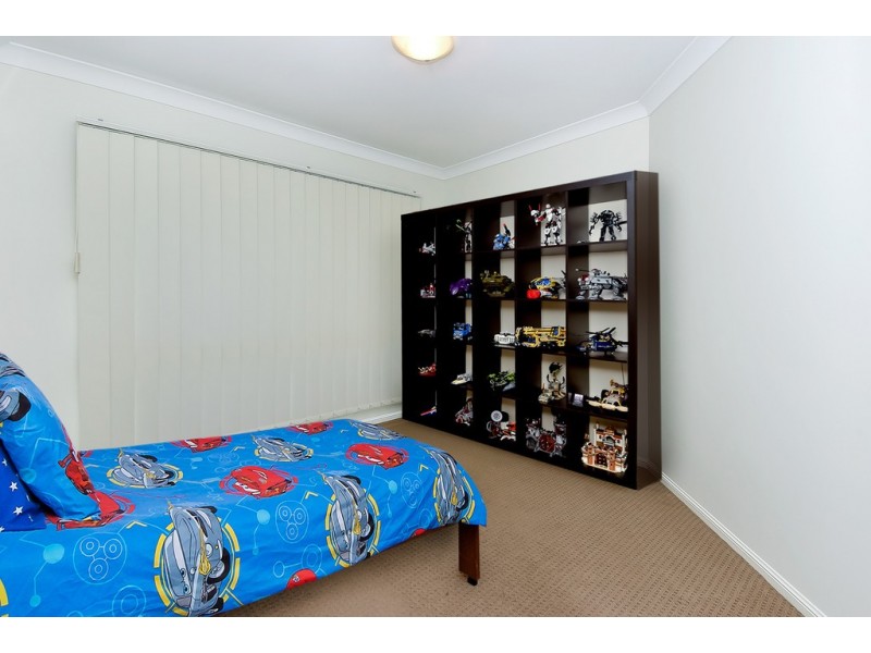 24 Bushland Drive, Regents Park QLD 4118