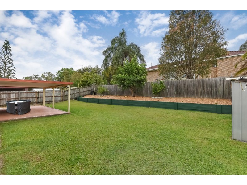 24 Bushland Drive, Regents Park QLD 4118
