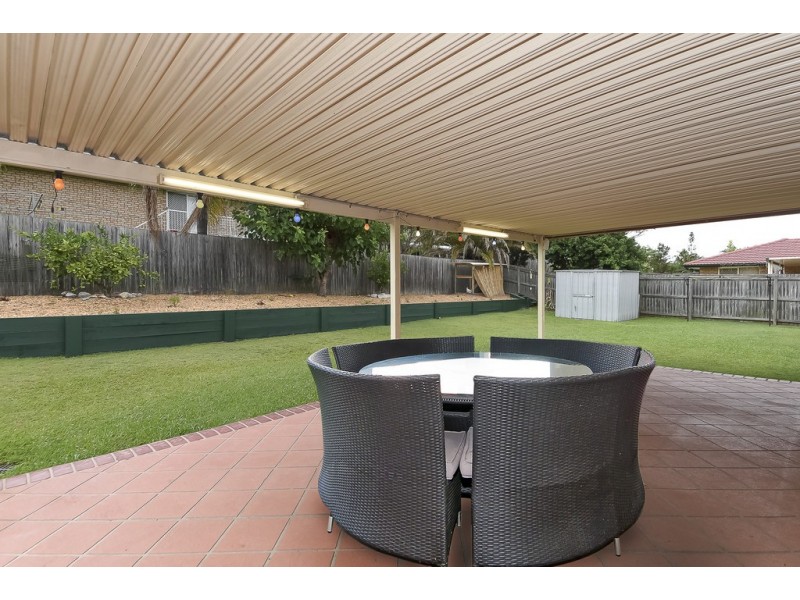 24 Bushland Drive, Regents Park QLD 4118