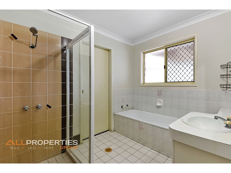 98 Flinders Crescent, Boronia Heights QLD 4124