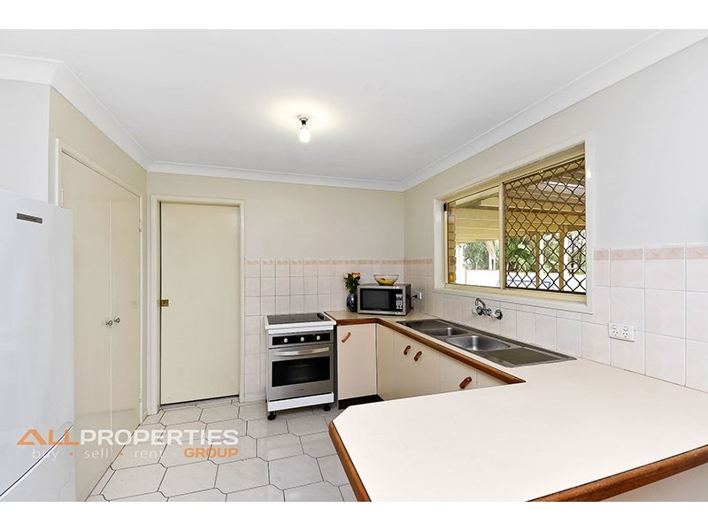98 Flinders Crescent, Boronia Heights QLD 4124