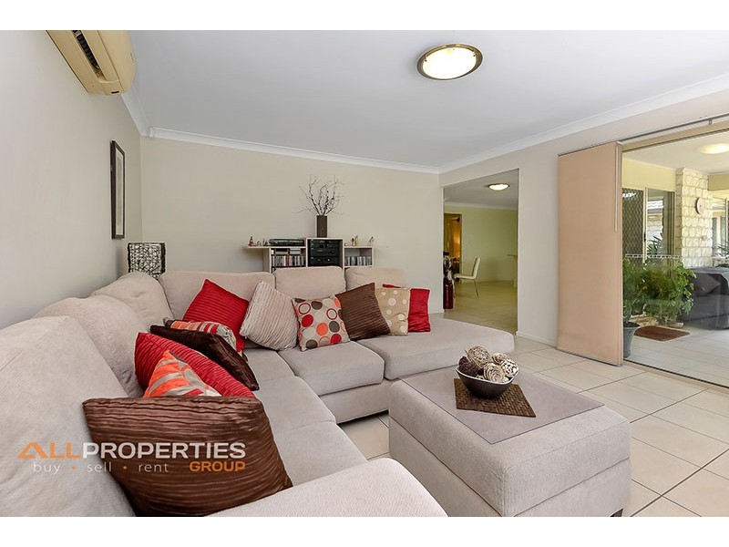 53 Paperbark Crescent, Heathwood QLD 4110