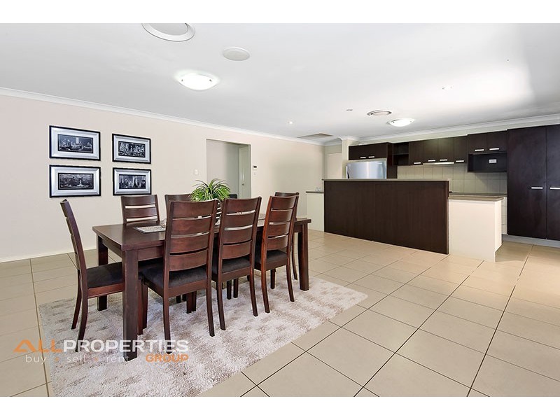 172 Alawoona St, Redbank Plains QLD 4301