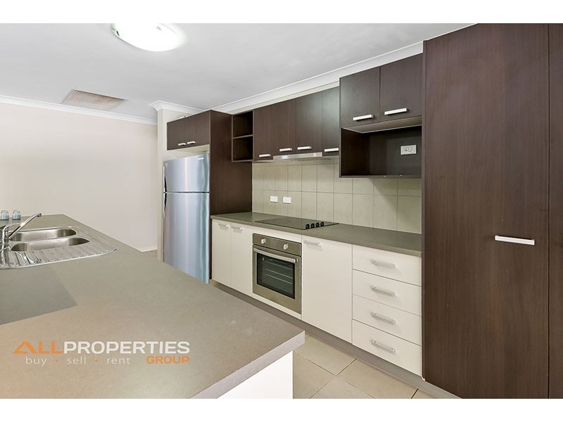 172 Alawoona St, Redbank Plains QLD 4301
