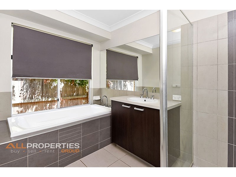 172 Alawoona St, Redbank Plains QLD 4301
