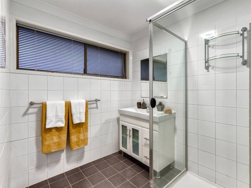 20 Passchendaele St, Tarragindi QLD 4121