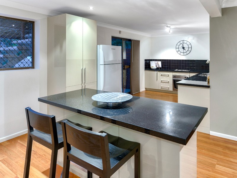 20 Passchendaele St, Tarragindi QLD 4121