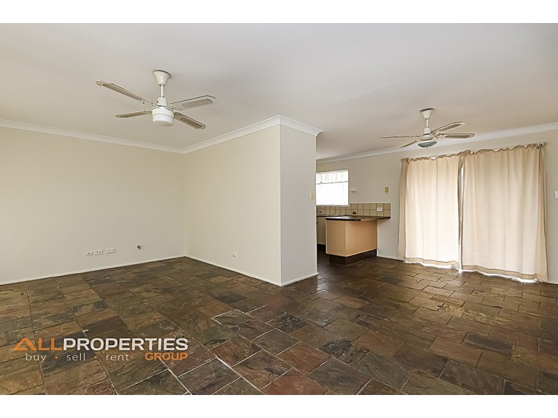 21 VOLANT STREET, Regents Park QLD 4118