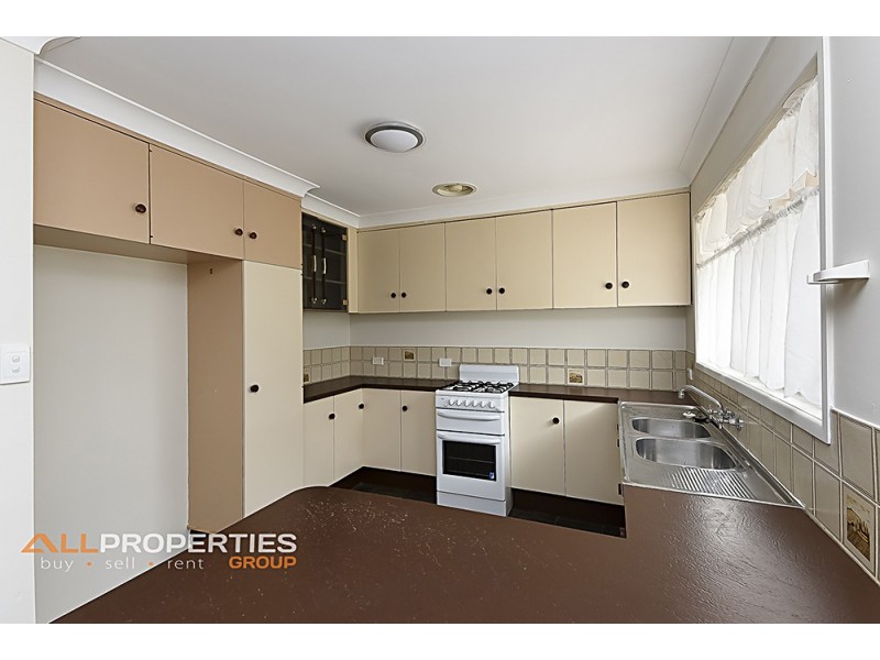 21 VOLANT STREET, Regents Park QLD 4118