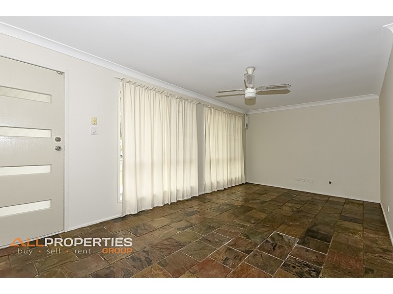 21 VOLANT STREET, Regents Park QLD 4118