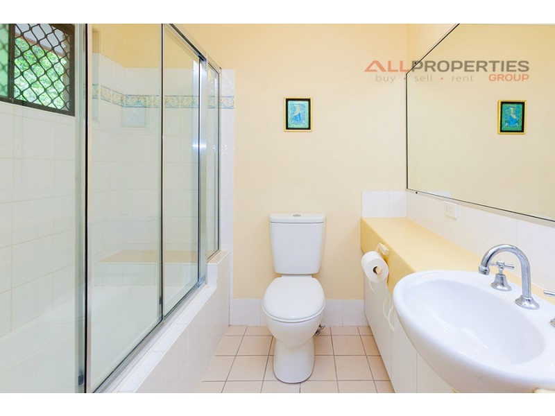 4/160 Chesterfield Crescent, Kuraby QLD 4112