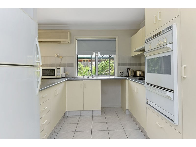 3 Bribie Place, Forest Lake QLD 4078