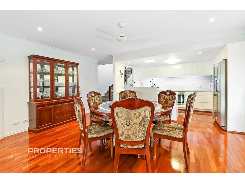 5 Kurrajong Street, Heathwood QLD 4110