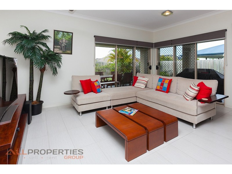 40 Gardenia Circuit, Heathwood QLD 4110