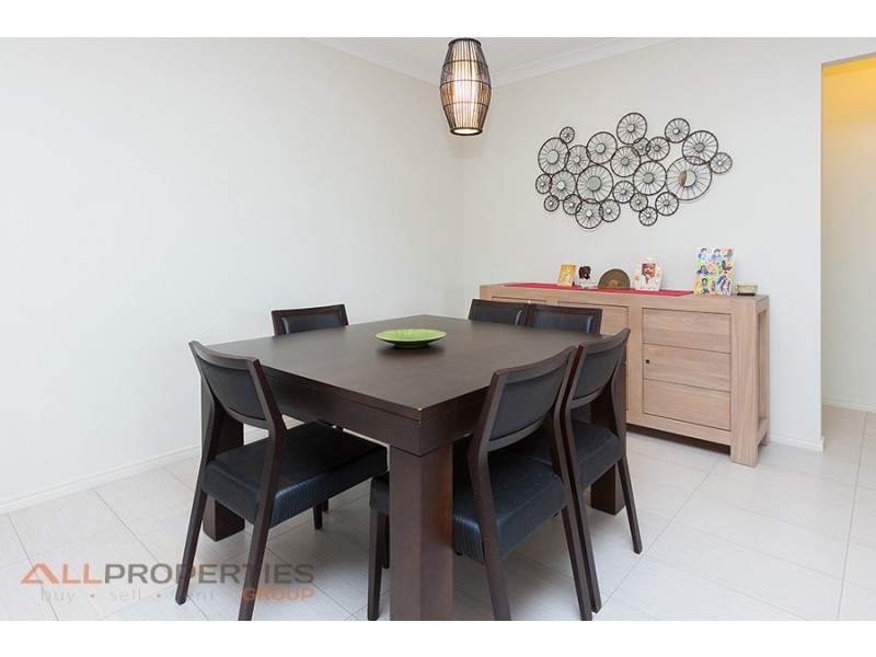 40 Gardenia Circuit, Heathwood QLD 4110