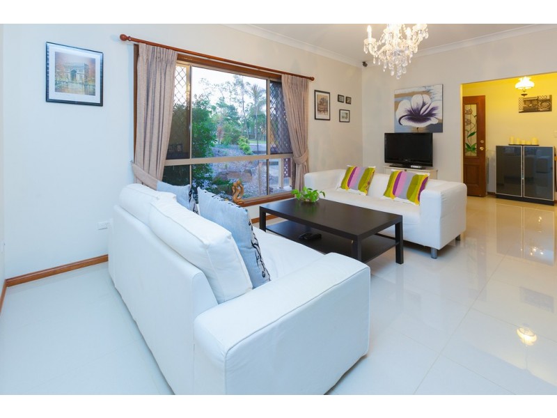 50 Forestdale Dr, Forestdale QLD 4118