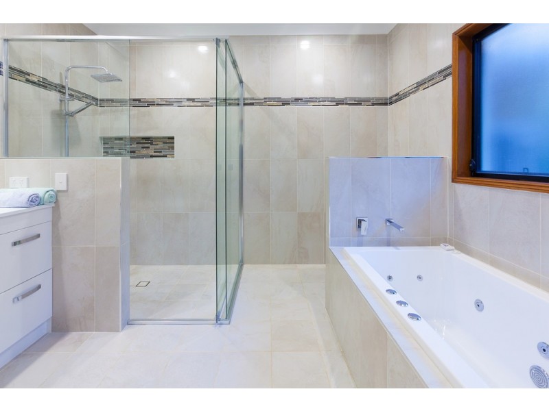 50 Forestdale Dr, Forestdale QLD 4118