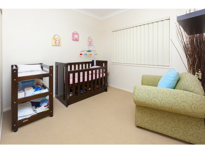 16 Bella Vista Cct, Edens Landing QLD 4207