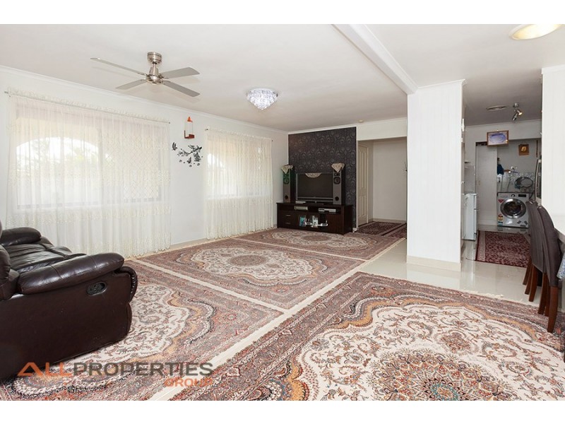 1 Donna Avenue, Rochedale South QLD 4123