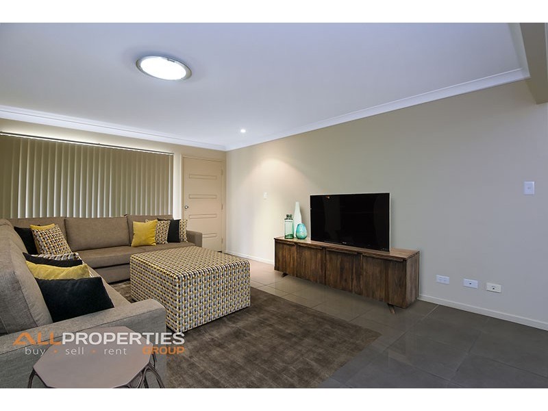 11 Carol Street, Redbank Plains QLD 4301