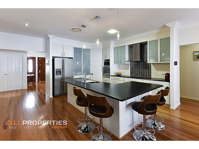 9 Coolibah Street, Heathwood QLD 4110