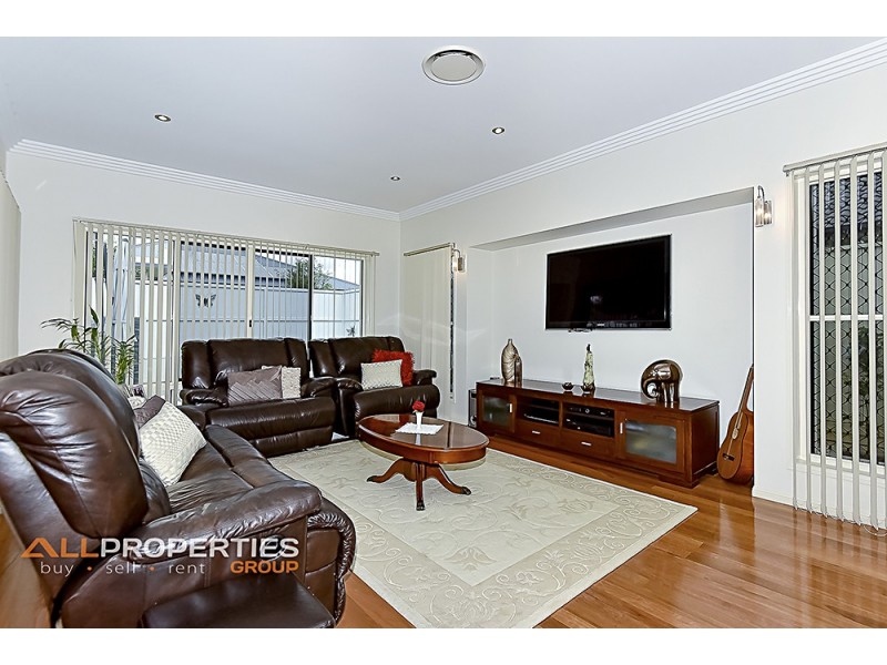 9 Coolibah Street, Heathwood QLD 4110