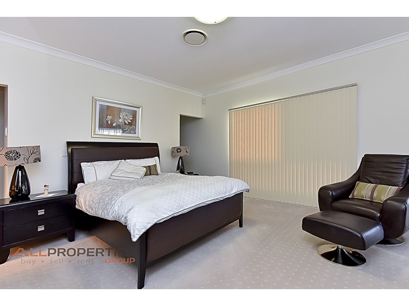 9 Coolibah Street, Heathwood QLD 4110