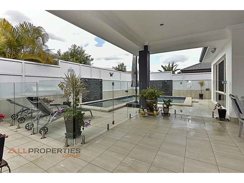 9 Coolibah Street, Heathwood QLD 4110