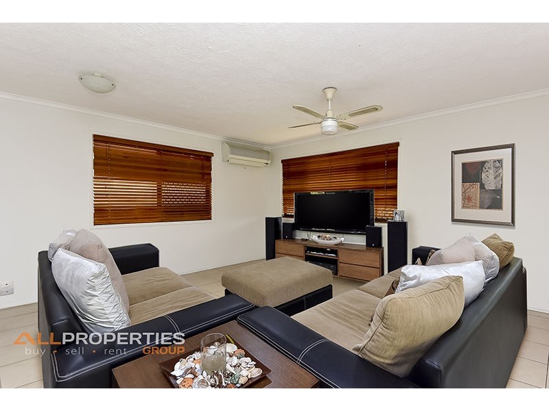 5 DRACON STREET, Regents Park QLD 4118