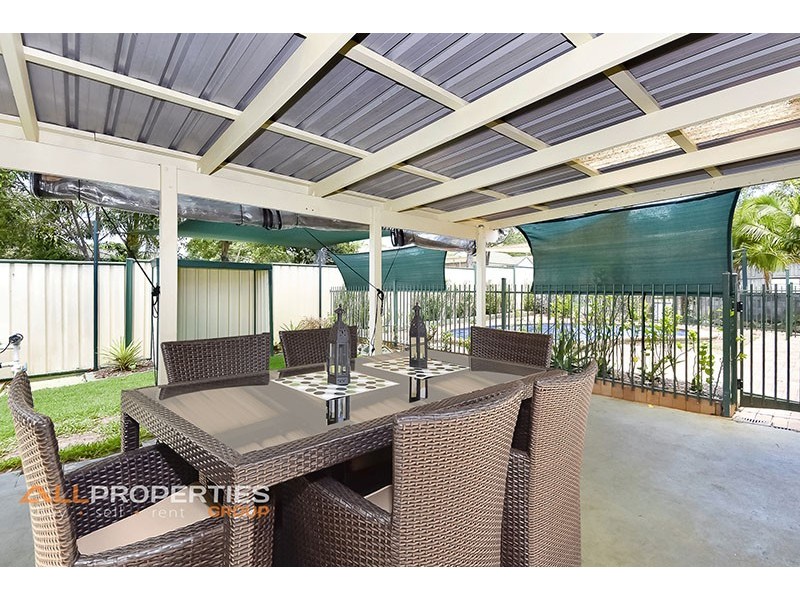 1 McIntyre Street, Hillcrest QLD 4118