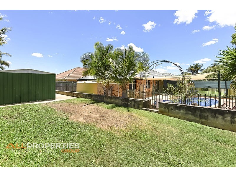 1 McIntyre Street, Hillcrest QLD 4118