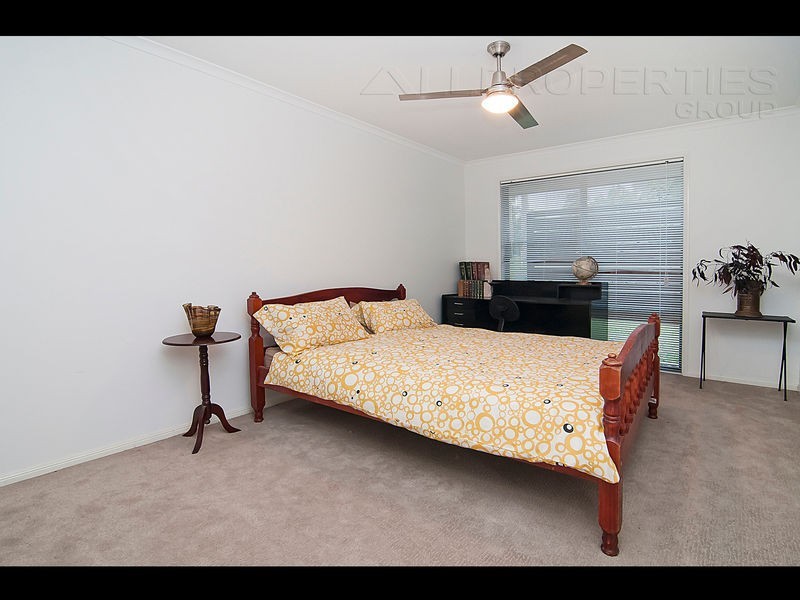 62 Cardwell Close, Munruben QLD 4125