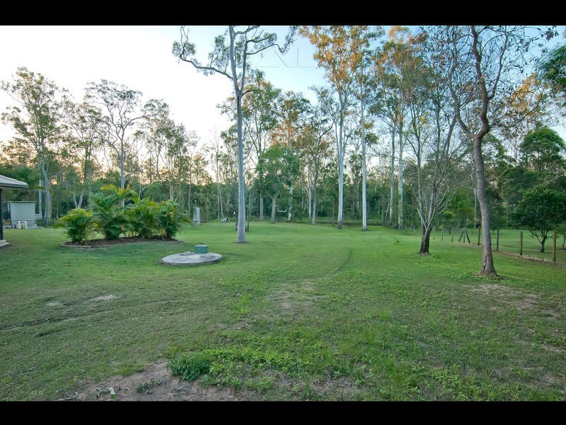 62 Cardwell Close, Munruben QLD 4125