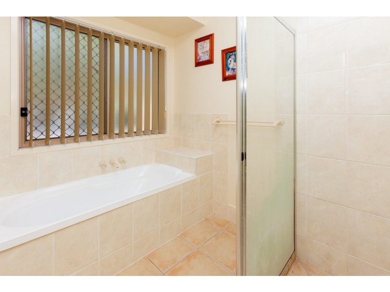 136 Baaring Dve, Karana Downs QLD 4306