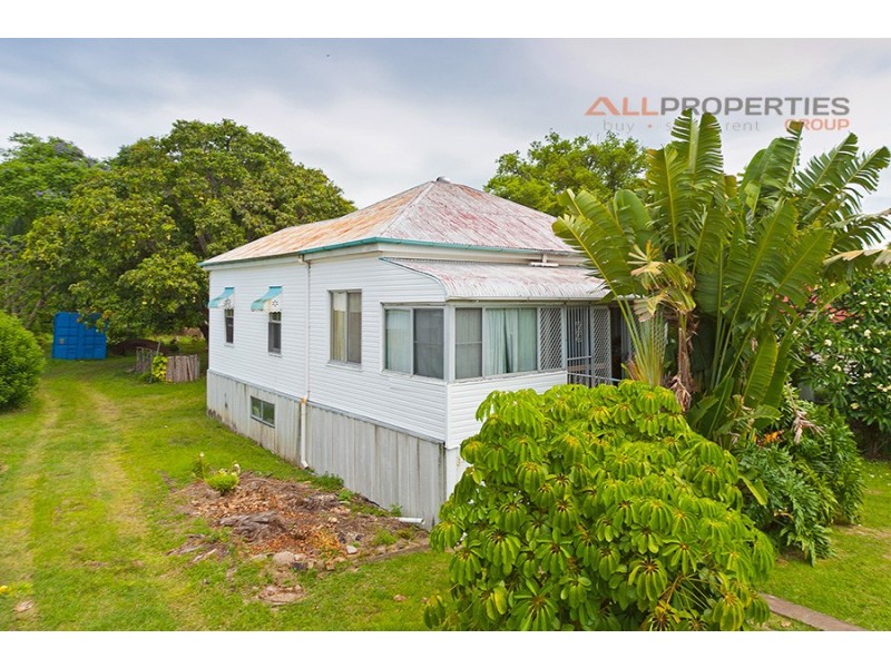 25 Walsh Street, Newtown QLD 4305