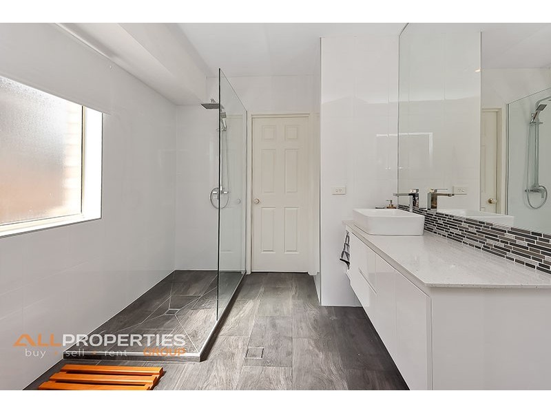 5 Lugano Close, Parkinson QLD 4115