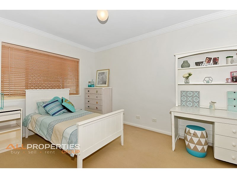 5 Lugano Close, Parkinson QLD 4115