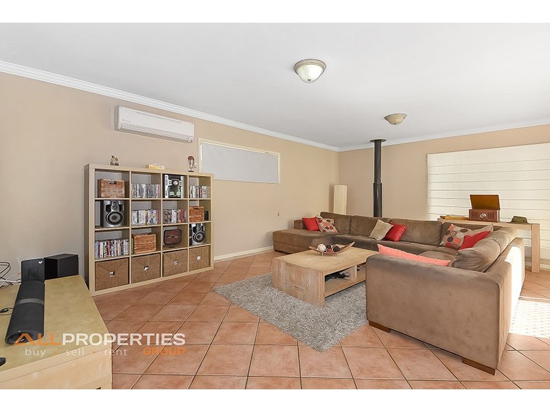 5 Lugano Close, Parkinson QLD 4115