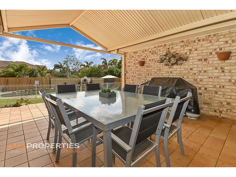 5 Lugano Close, Parkinson QLD 4115