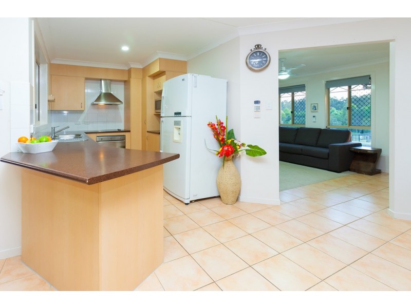 36 Lake Manchester Drive, Logan Reserve QLD 4133