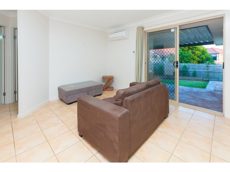 36 Lake Manchester Drive, Logan Reserve QLD 4133