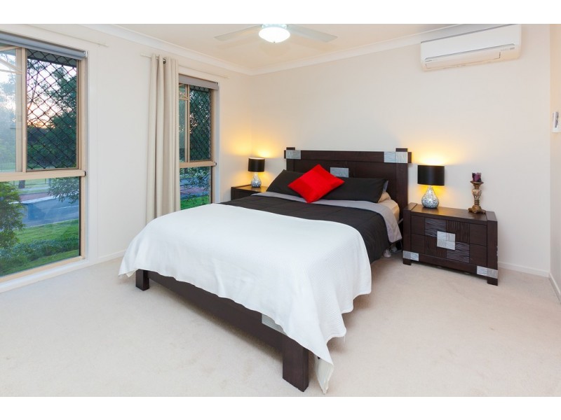 36 Lake Manchester Drive, Logan Reserve QLD 4133